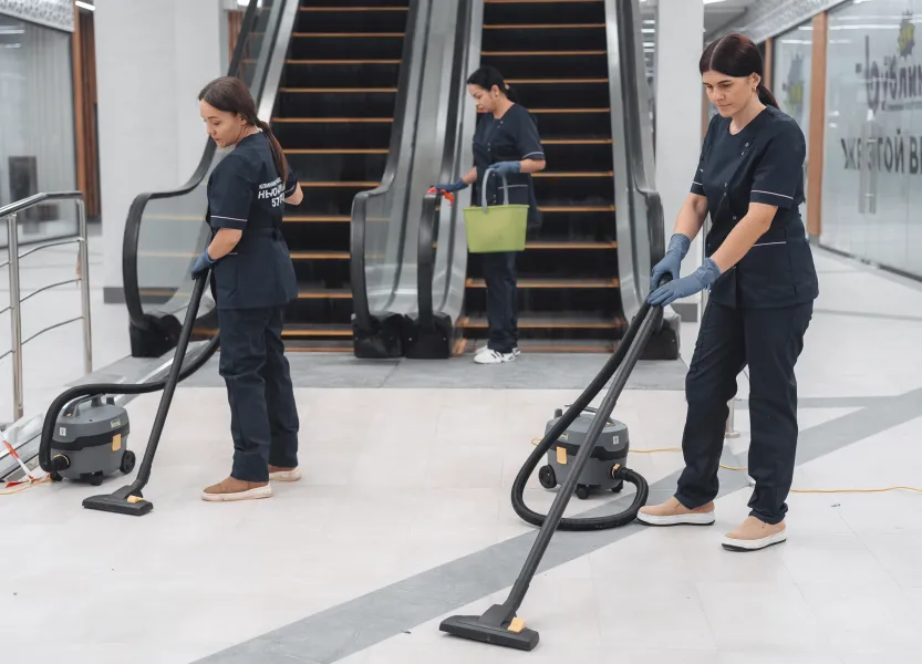 Уборка для организаций в Тюмени Специализируемся на профессиональной уборке коммерческих объектов и клининговом обслуживании юр. лиц в Тюмени и области.