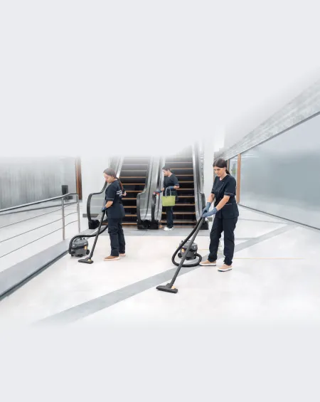 Уборка для организаций в Тюмени Специализируемся на профессиональной уборке коммерческих объектов и клининговом обслуживании юр. лиц в Тюмени и области.